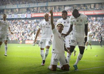 Beşiktaş farklı galibiyetle Adana Demirspor’un iç saha serisini bitirdi