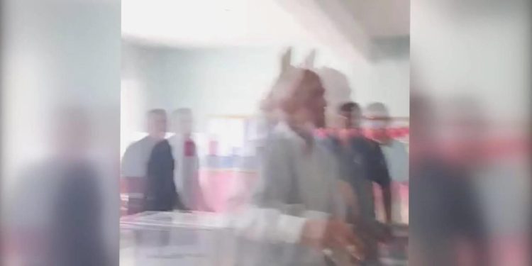 AKP’lilerin Açık Oy Israrı… Sandık Şura Lideri Darp Edildi