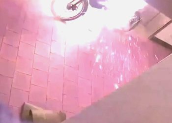 Alev Alıp Patladı, İtfaiye Uyardı: Sakın Meskeninize Almayın