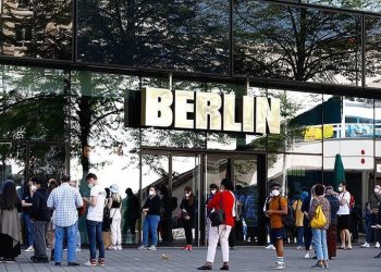 Almanya’da hükümet Delta için uyardı: Günde 100 bin hadise görülecek