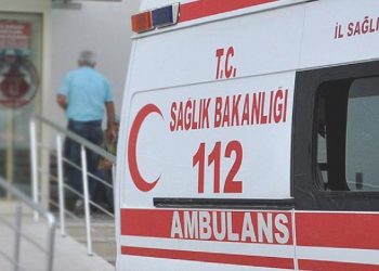 Araba ile Motosiklet Çarpıştı: 3 Kişi Öldü