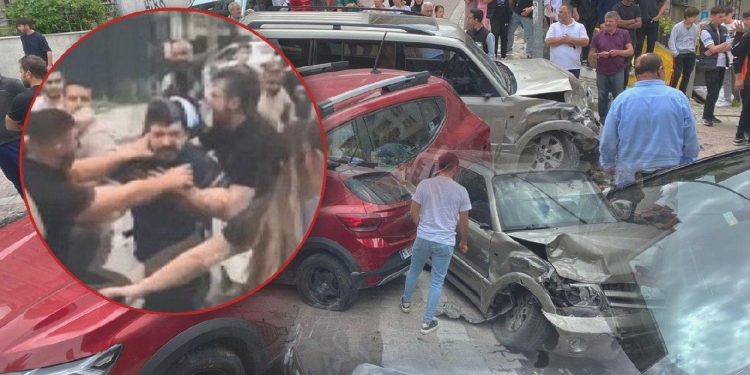 Avcılar’da 14 araca çarpan alkollü sürücüyü etraftakiler darbetti