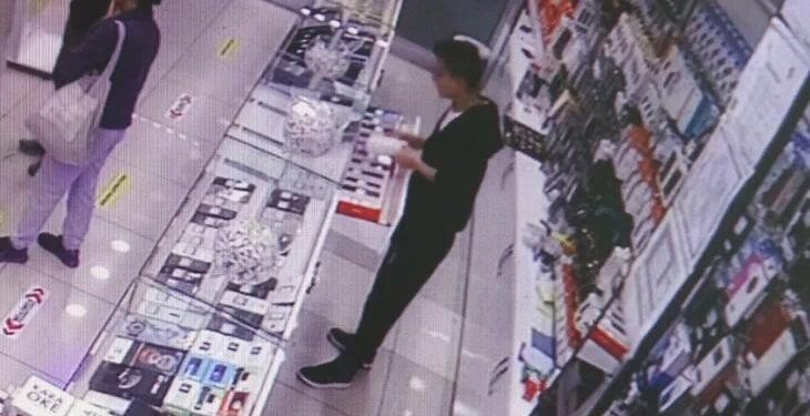 Birinci iş gününde cep telefonu çaldı