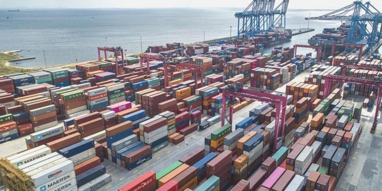 Dış Ticaret Açığı Nisanda Yıllık Yüzde 42 Arttı