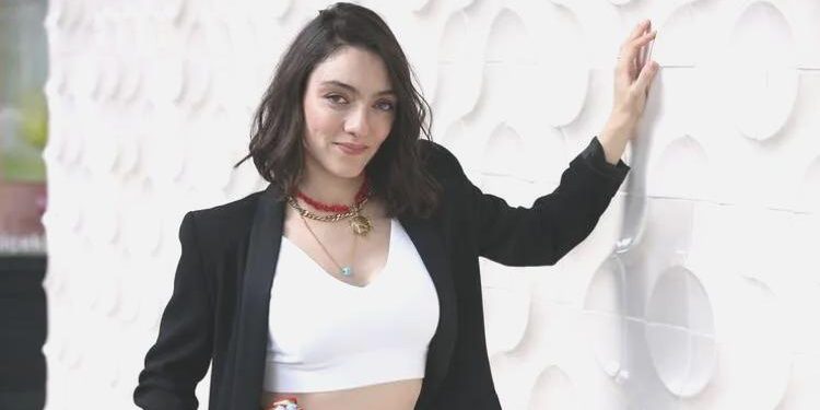 Ekrem İmamoğlu: Merve Dizdar’ı Tebrik Ediyorum