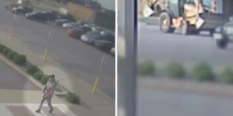 Eşi görülmemiş hırsızlık: Uçağa yetişmek için kepçe çaldı