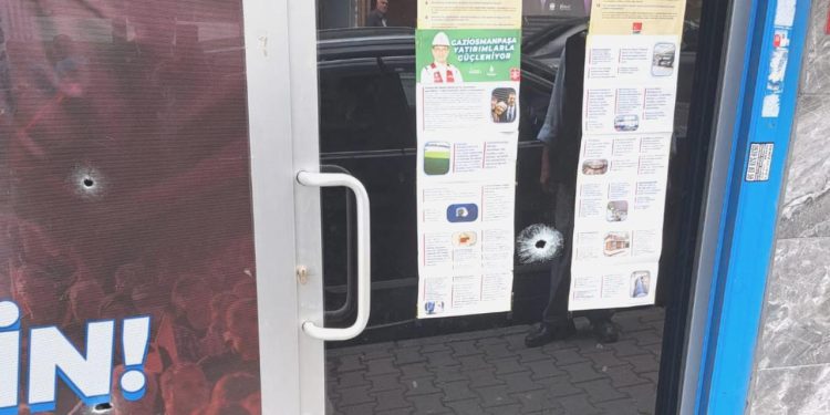 Gaziosmanpaşa’da CHP Ofisine Silahlı Hücum