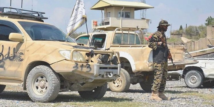 İran hudut muhafızları ile Taliban ortasında çatışma: 3 meyyit, 2 yaralı