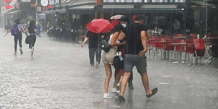 İzmir’de ‘Sağanak’ Alarmı