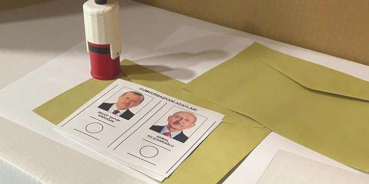 Kendisini AKP’li Müşahit Üzere Gösteren Bayan Hakkında Tutanak Tutuldu