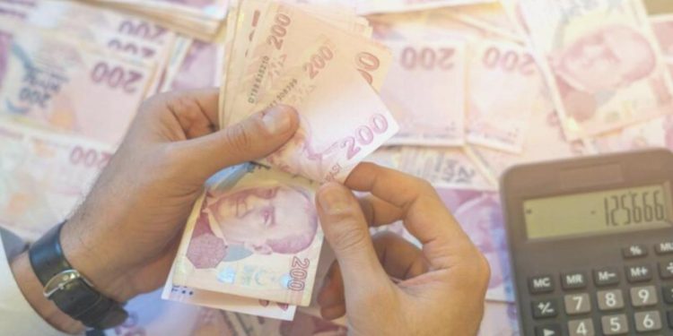 Maaşı Yetişmeyen EYT’liye Avans Muştusu… EYT’liler, Biriken Maaştan Avans Çekebilecek