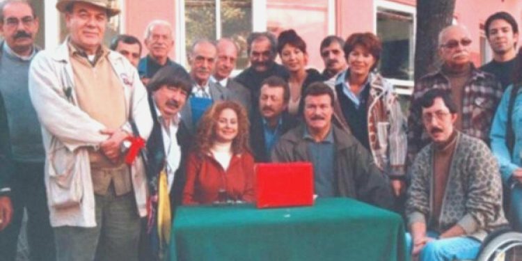 Mahallenin Muhtarları oyuncusu Yalçın Gülhan hayatını yitirdi