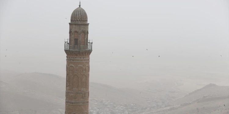 Mardin’de toz taşınımı tesirli oldu