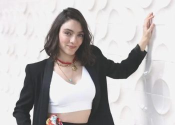 Merve Dizdar Ne Mükafatı Aldı?