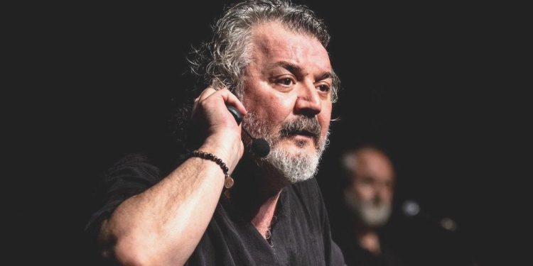 Müfit Can Saçıntı’ya Davet Gönderen Belediye, Gösterisini İptal Etti! ‘Belediye Liderimiz Tweet’lerinizi Görmüş’