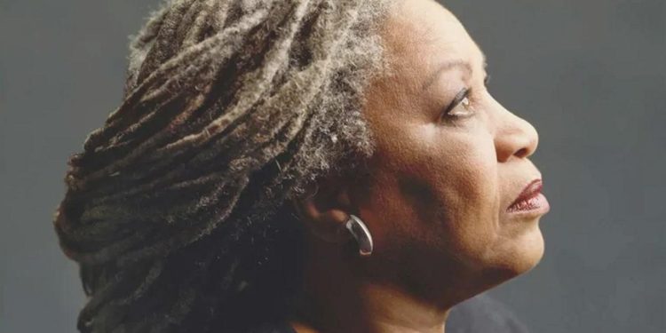 Nobel ödüllü müellif Toni Morrison hayatını kaybetti