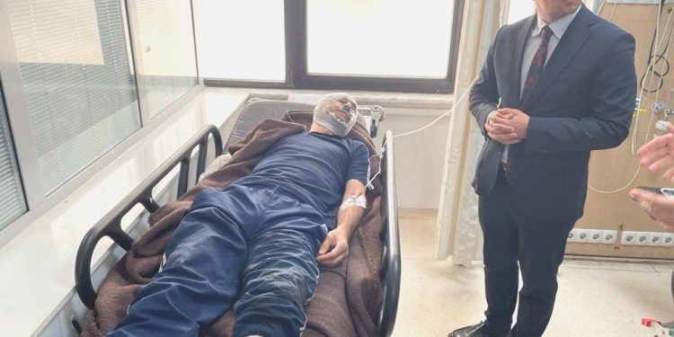 Öğretmene Muştalı Atak