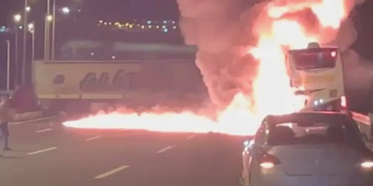 Otobüsün Alev Alev Yandığı Anlar Kameralarda