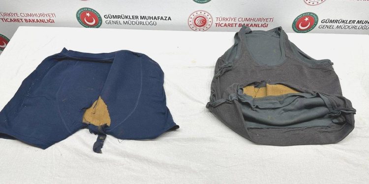 Sabiha Gökçen’de Ele Geçirildi: Toz Haline Getirip, X-Ray’e Yakalanmadı