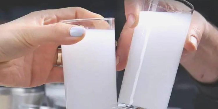 Seçim bitti, artırım haberi geldi! Rakı fiyatlarına artırım yapıldı