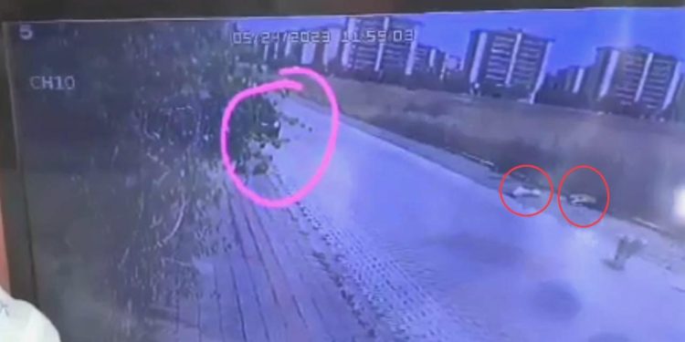 Tam Bir Vahşet! Seyir Halindeki Araçtan Pompalı İle Kurşun Yağdırdı