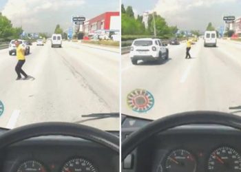 Yolun ortasında trafiği umursamadan Ankara havası oynadı
