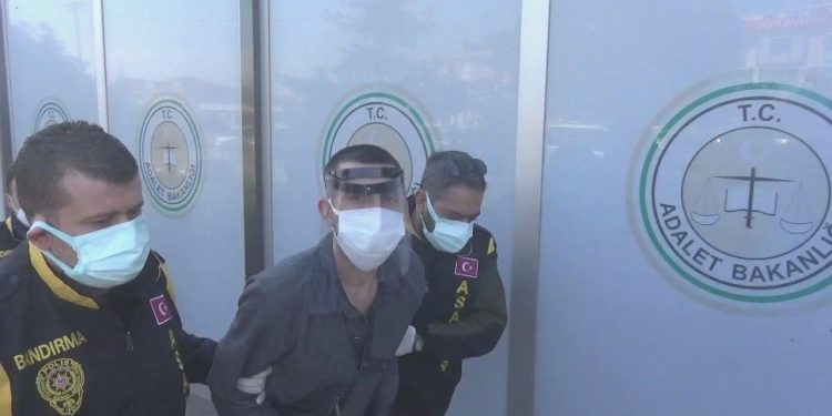 3 aylık gebe Hazal’ı, 97 yerinden bıçaklayan sanığın âlâ hal hareketi