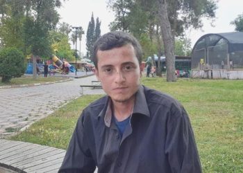 3 yıldır sokakta yaşayan gençten yardım daveti: ‘Suyla karnımı doyurdum, çürük meyveler topladım’
