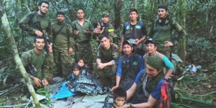 40 gün evvel düşen uçaktaki 4 çocuk sağ olarak bulundu