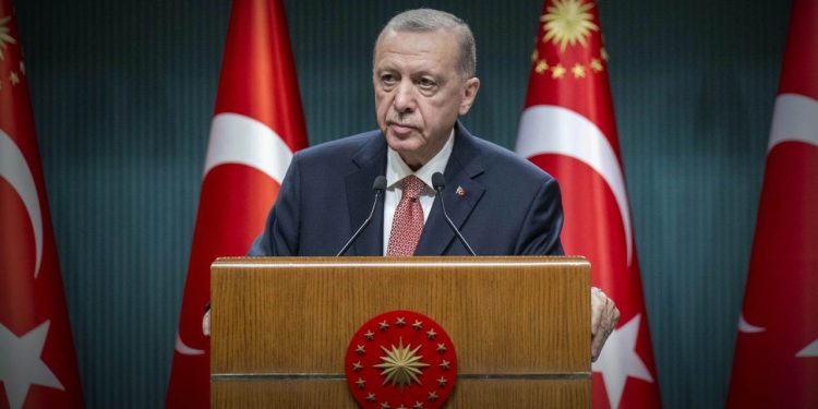 Cumhurbaşkanı Erdoğan’dan ‘Babalar Günü’ mesajı