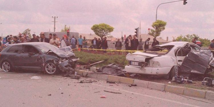 Acı tesadüf! Birinci eşini kaybettiği kavşakta kaza yapan şoför ömrünü yitirdi