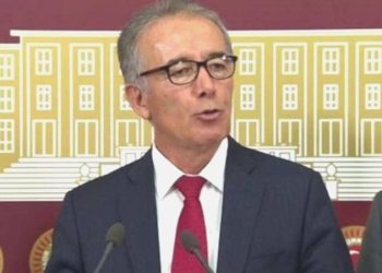 Ahat Andican kimdir, nereli, kaç yaşında? Ahat Andican DÜZGÜN Parti’den neden istifa etti?