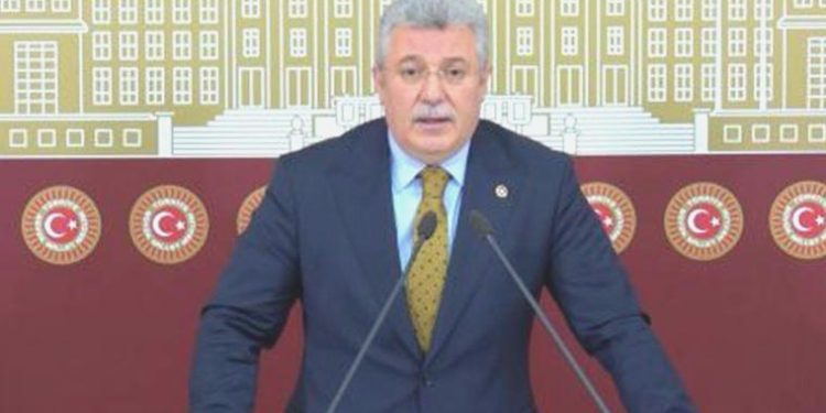 AKP’den memur artırımı, emekli maaşı ve minimum fiyat açıklaması