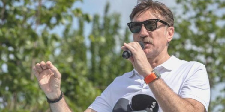 AKP’li lider muhtarı şikâyet etti