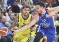 Anadolu Efes, Fenerbahçe Beko karşısında seriyi eşitledi