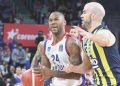 Anadolu Efes, seride öne geçti!