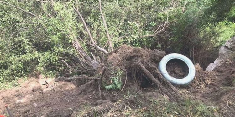 Ankara’da 4 katlı binanın istinat duvarı çöktü
