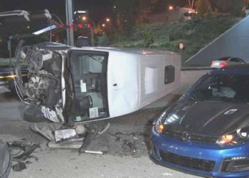 Ankara’da feci kaza… İşçi servisi ile arabanın çarpıştı: Yaralılar var!