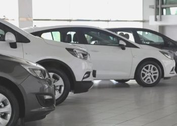 Araba fiyatlarına kur artışı! Birtakım firmalar büyük artırım yaptı
