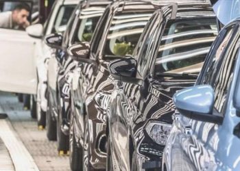 Araba pazarında döviz sarsıntısı