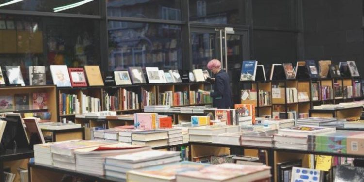 Arter’de “Uzun Cumartesi”