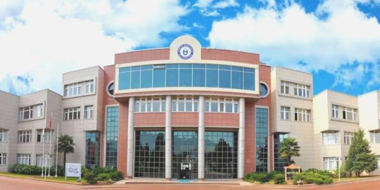 Aydın elektrikler kesildi: Gençlerin geleceği karanlığa gömüldü