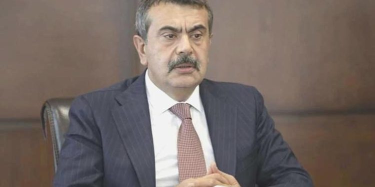 Bakan Tekin duyurdu: O imtihan için fiyat alınmayacak