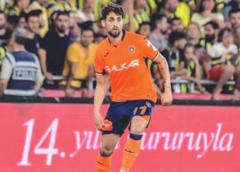 Başakşehir veda etti: Adnan Januzaj