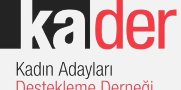 Bayan hareketi ve milletvekilleri el ele