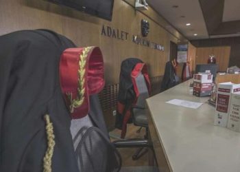 Bayan katiline ‘iyi hal’ indirimi: ‘Takım elbise giymiş diye…’