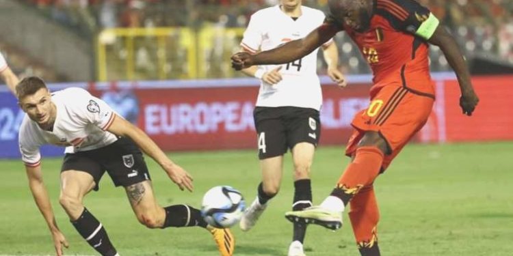 Belçika Avusturya pürüzüne takıldı