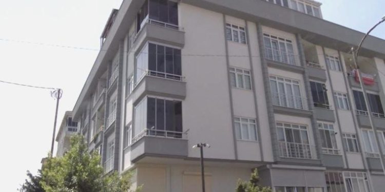 Beylikdüzü’nde yabancı asıllı bayan konutunda meyyit bulundu
