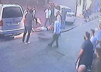 Beyoğlu’nda Rus turisti kalbinden bıçaklayarak öldürdüler