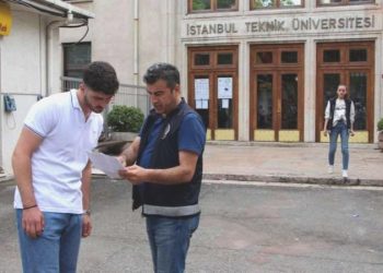 Beyoğlu’nda YKS’ye geç kalan öğrenci: ‘5 dakika ile bir senem heba oldu’